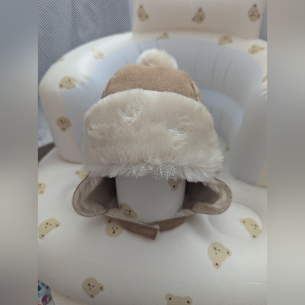 Baby gap winter hat